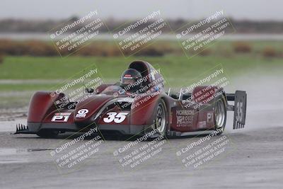 media/Jan-14-2023-CalClub SCCA (Sat) [[d2757389b8]]/Group 2/Race (Sunset)/